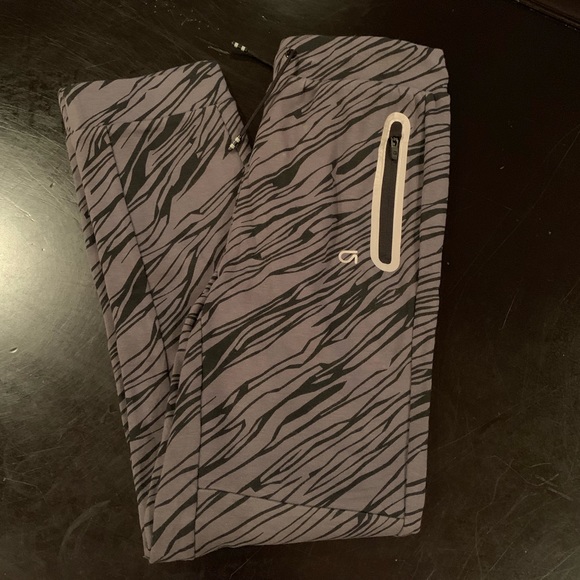 🏷️NWT Girls GapFit Dry Wick Sweatpants 10 NEW - Picture 1 of 6